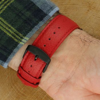 Stylowy męski zegarek Bruno Calvani BC1377 RED z czerwonym paskiem skórzanym, kwarcowym mechanizmem i wodoszczelnością 30M. Idealny na prezent.13.jpg